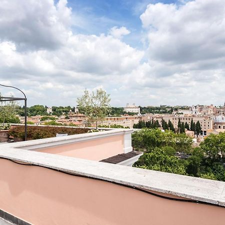 The Best Rent - Spacious Apartment With Terraces With Panoramic View Of Řím Exteriér fotografie